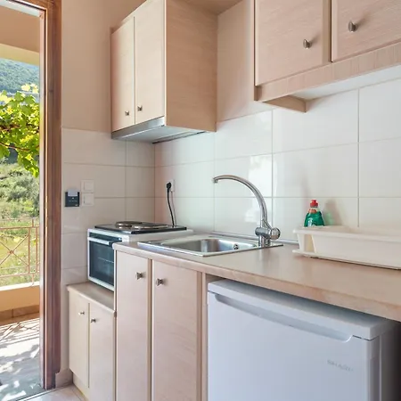 Christianna アパートホテル 3*