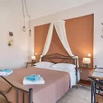 Christianna Apart Otel Nikiana