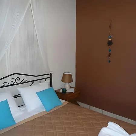 Christianna Aparthotel *