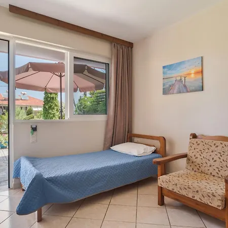 Christianna Appart hôtel Nikiana