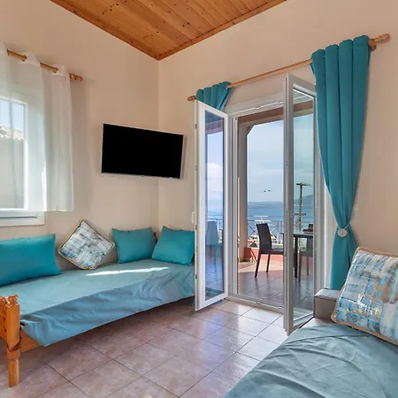 Christianna Aparthotel
