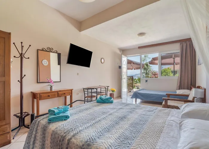 Christianna 3* Nikiana