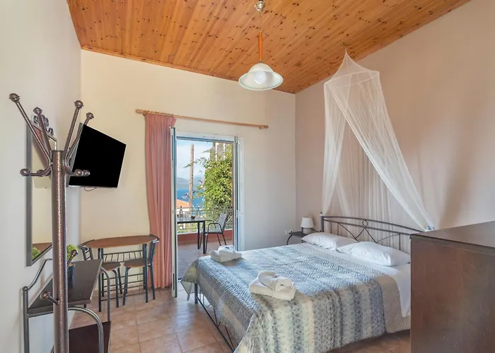 Christianna 3* Nikiana